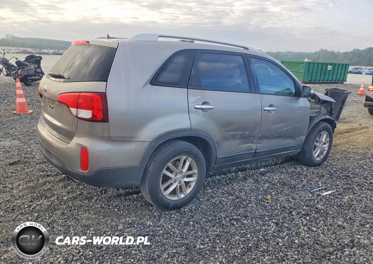2015 Kia Sorento Lx VIN:5XYKT4A77FG596035 - 3
