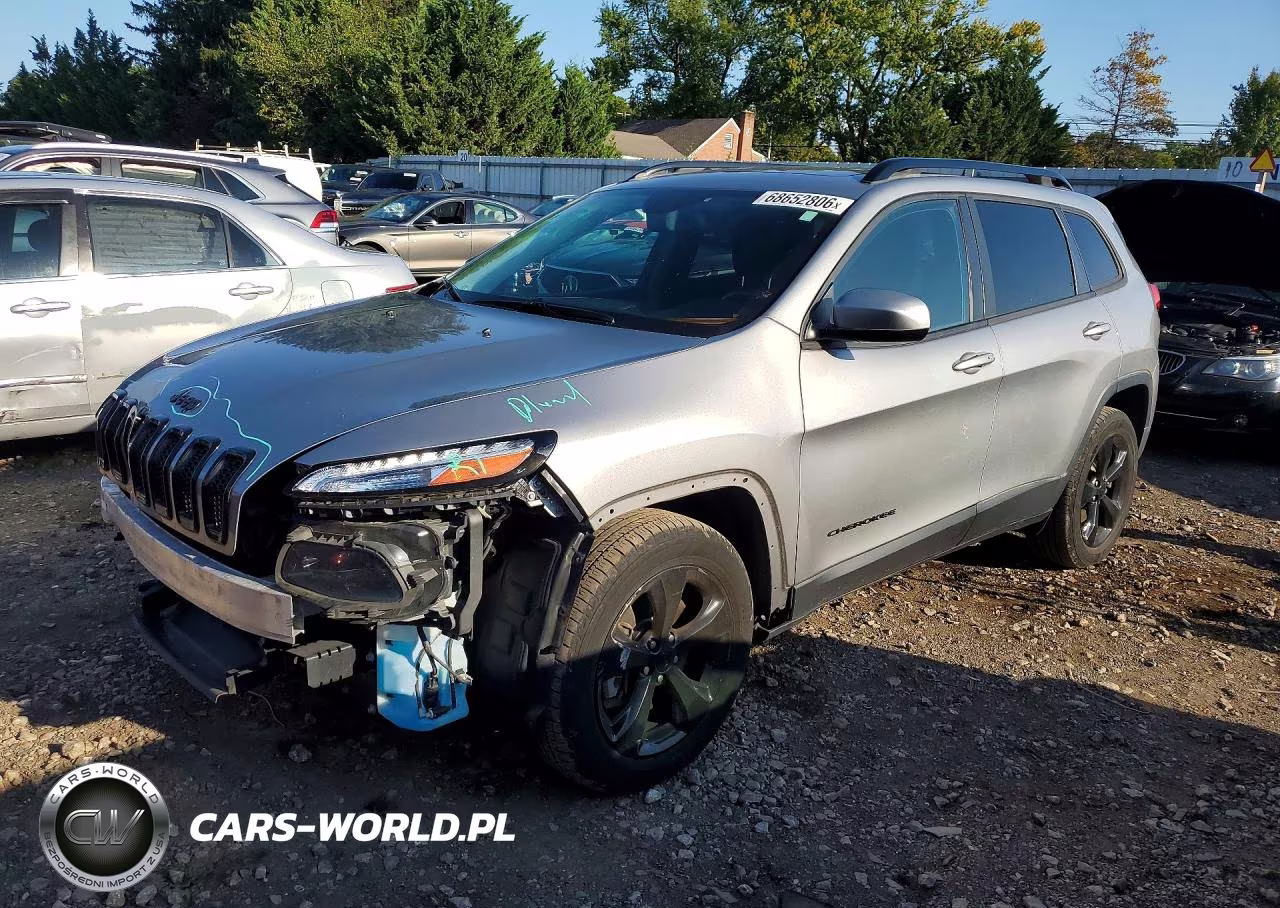 2016 Jeep Cherokee Latitude – zdjęcie 1 z 14