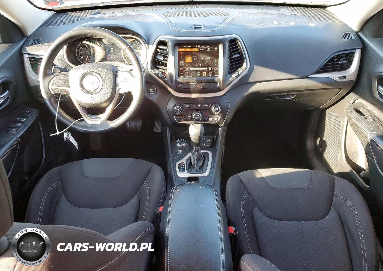 2016 Jeep Cherokee Latitude VIN:1C4PJMCS7GW103326 - 8