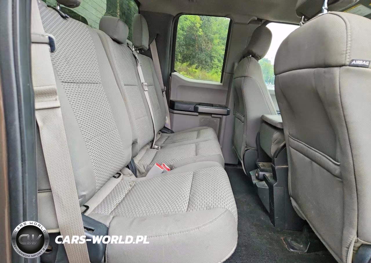 2017 Ford F350 Super Duty VIN:1FT8X3BT5HEB38512 - 10