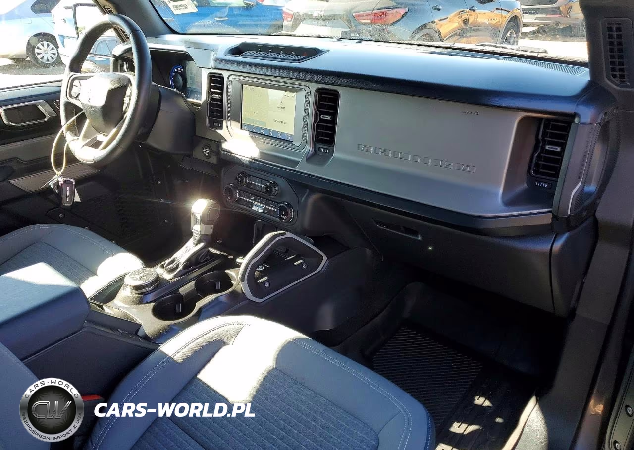 2022 Ford Bronco Base VIN:1FMDE5CHXNLB18396 - 8