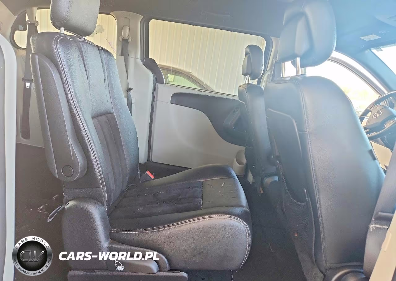 2016 Dodge Grand Caravan Sxt VIN:2C4RDGCG9GR276738 - 11