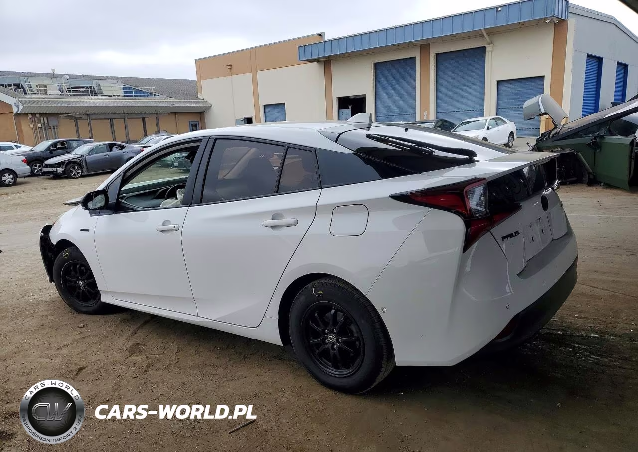 2021 Toyota Prius Le VIN:JTDKAMFU0M3148080 - 2