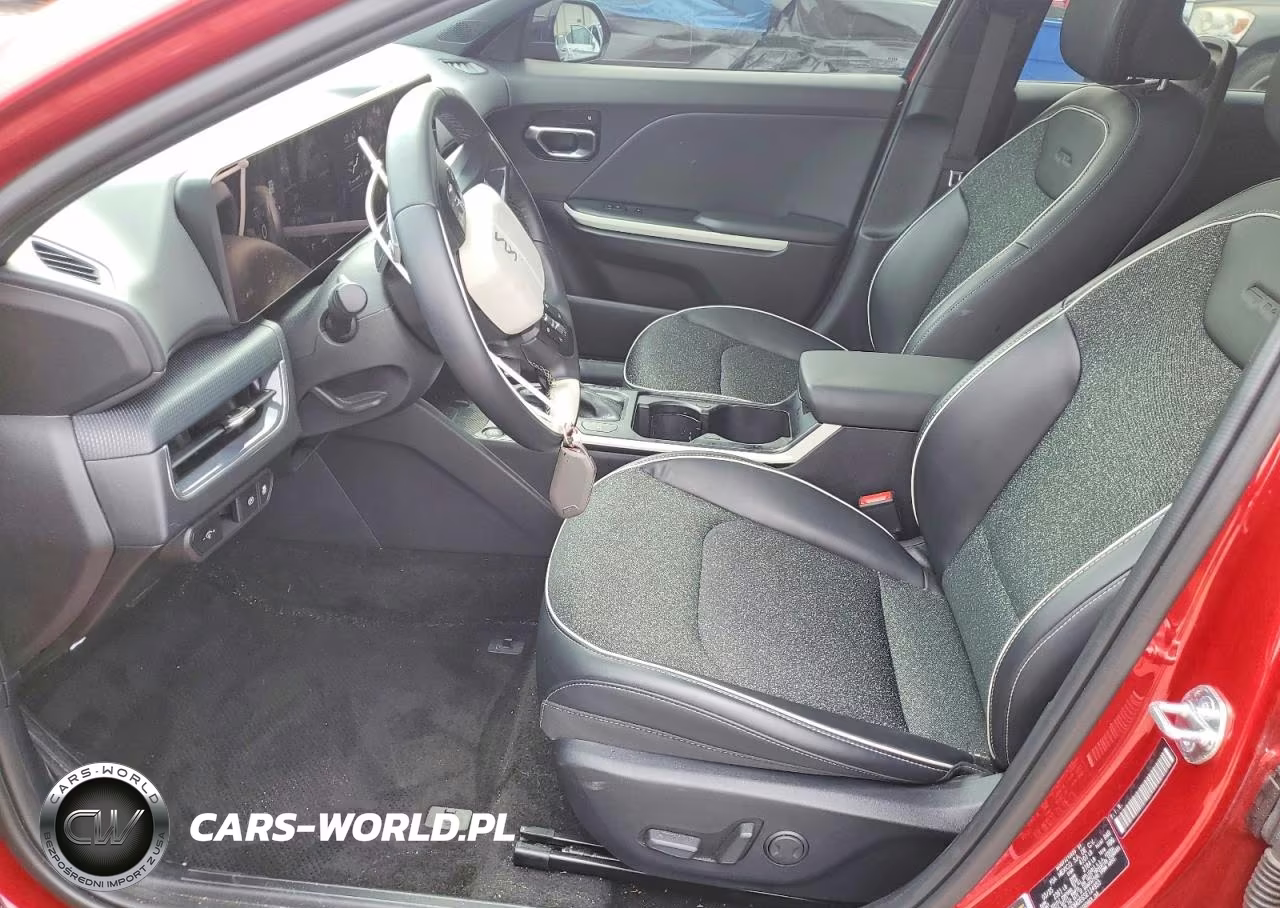 2025 Kia K4 Gt Line VIN:3KPFW4DE6SE124953 - 7