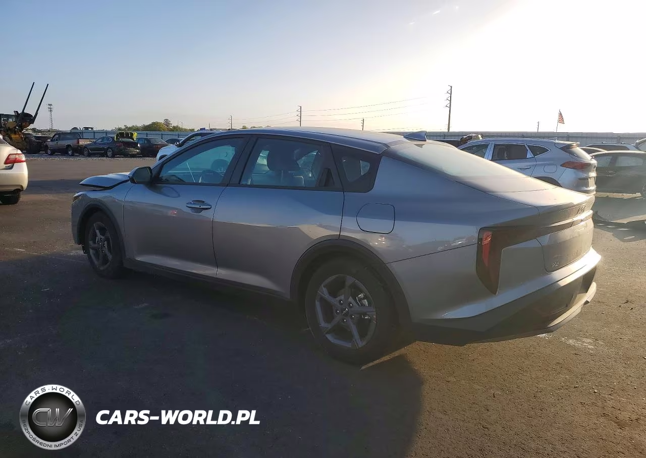 2025 Kia K4 Lxs VIN:3KPFT4DE9SE096672 - 2