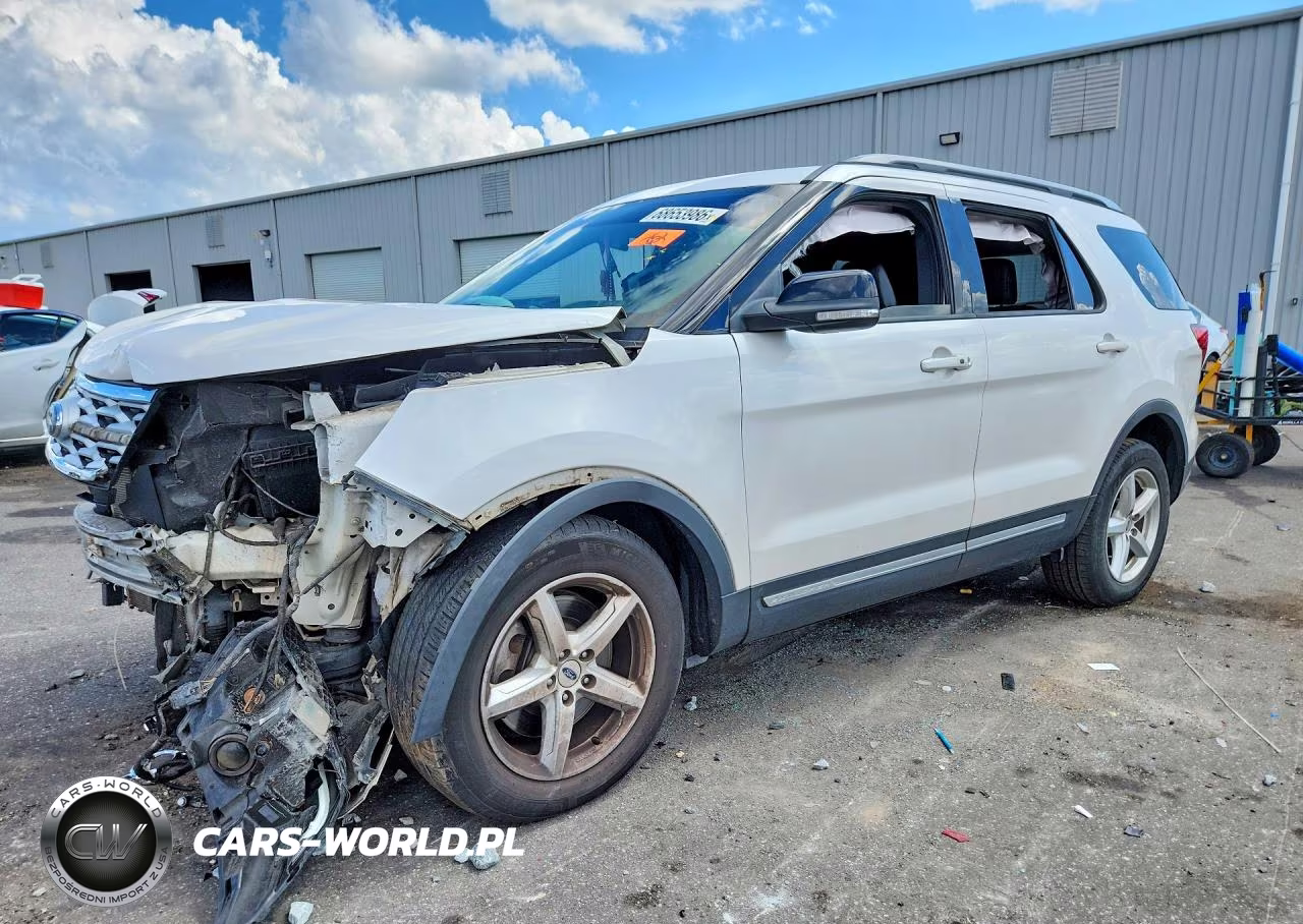 2018 Ford Explorer Xlt VIN:1FM5K7D89JGC63732 - 1