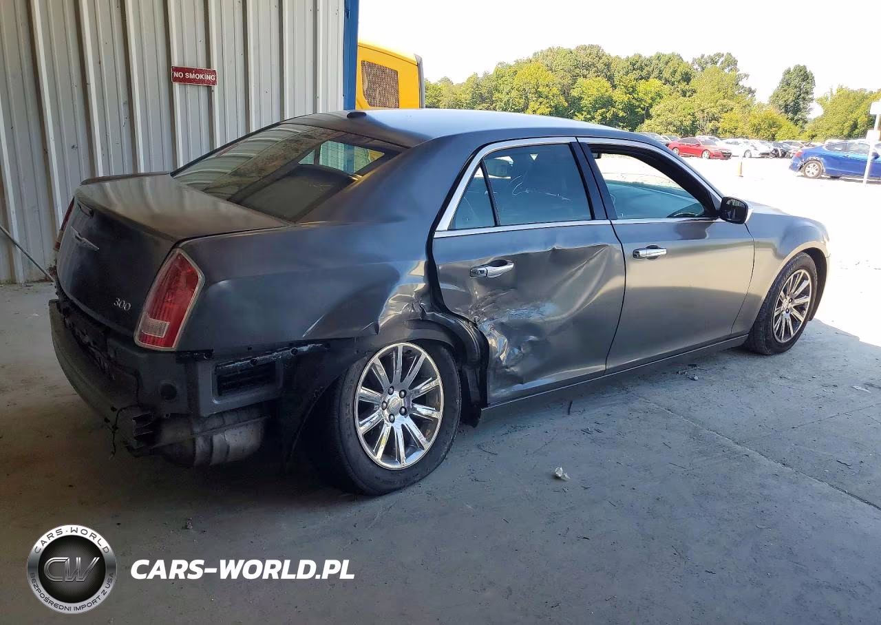 2012 Chrysler 300 Limited VIN:2C3CCACG2CH210428 - 3