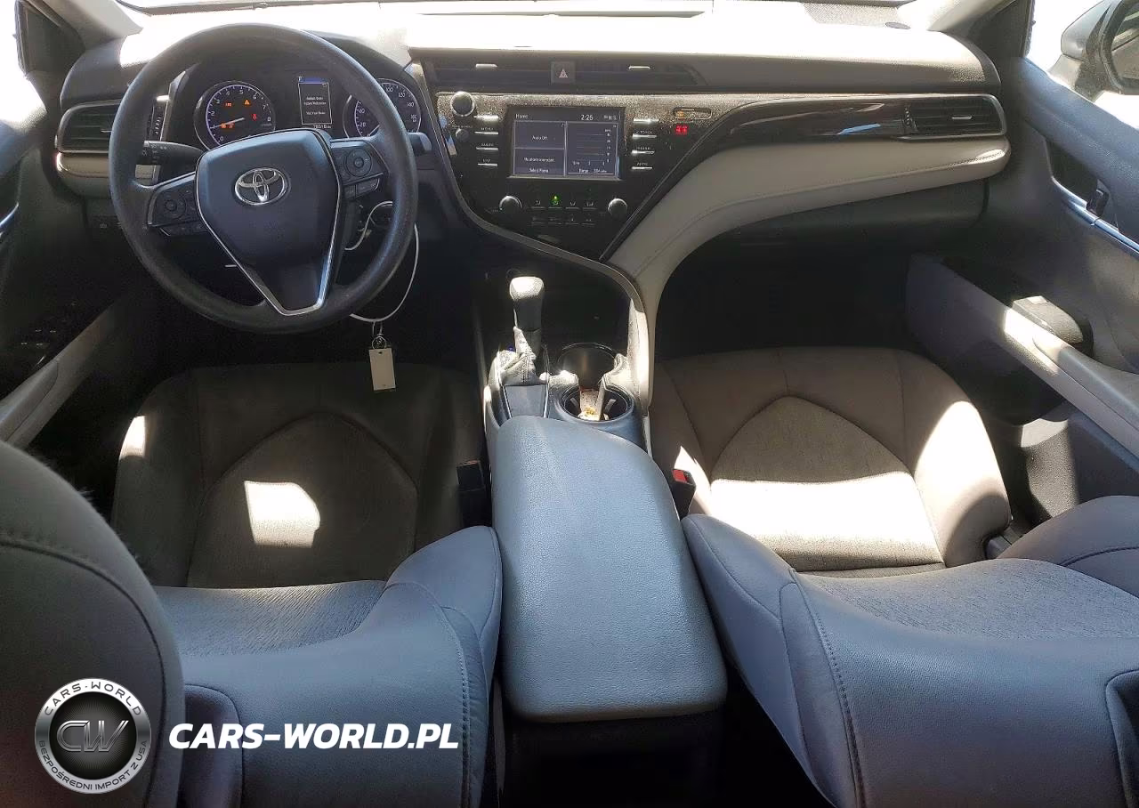 2019 Toyota Camry Le VIN:4T1B11HK1KU812769 - 8