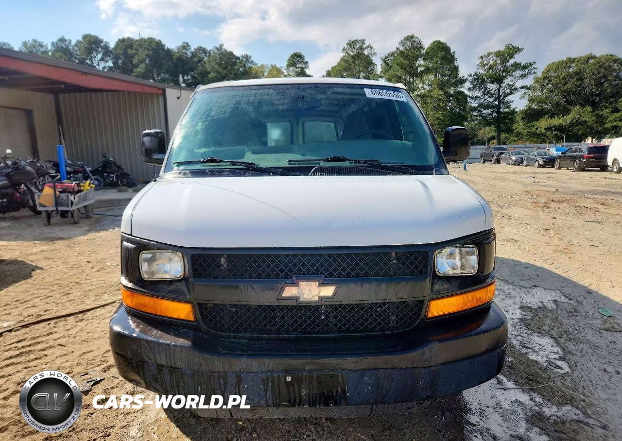 2016 Chevrolet Express 2500 Cargo Delivery Van VIN:1GCWGAFF1G1232909 - 5
