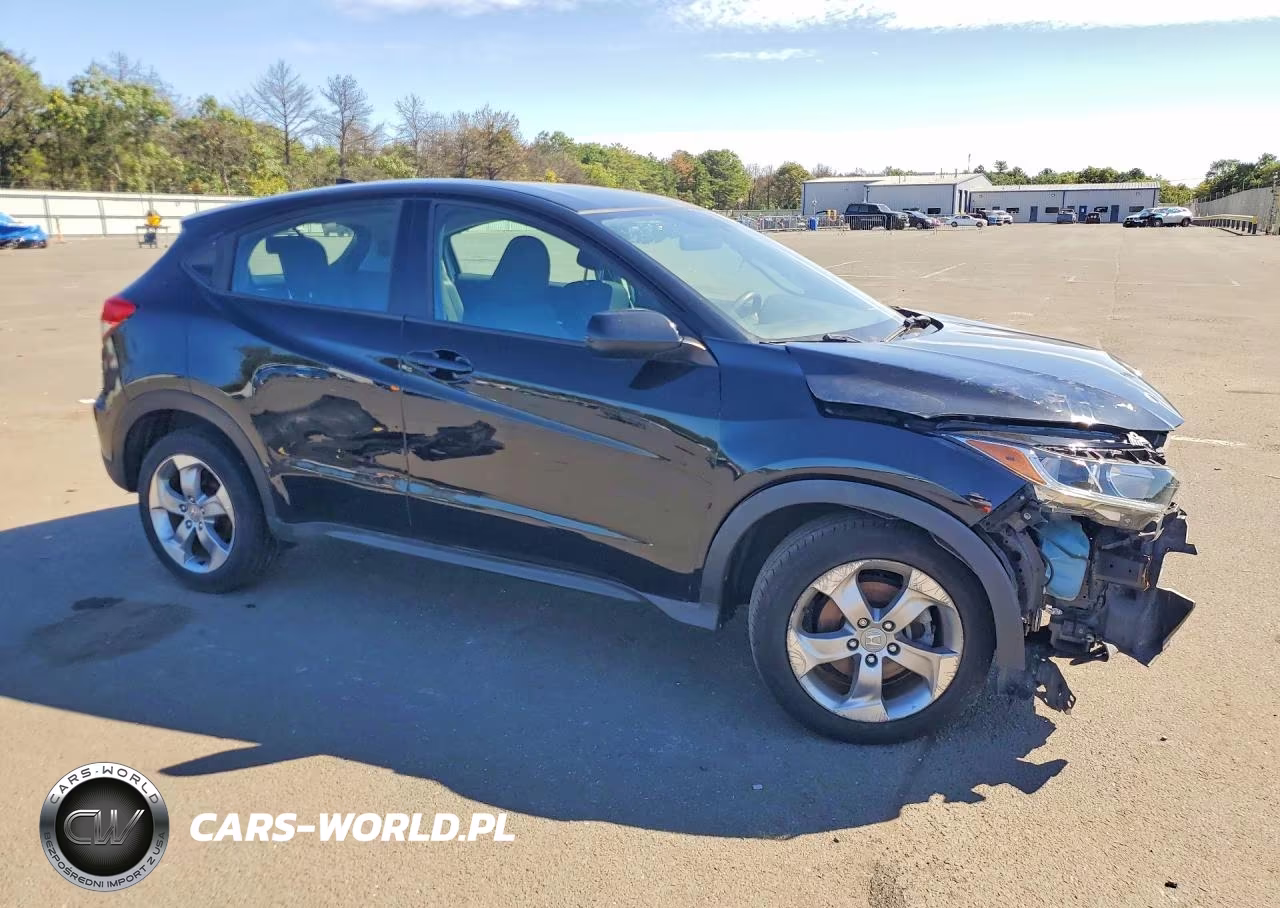 2019 Honda Hr-V Lx VIN:3CZRU6H30KG704303 - 4