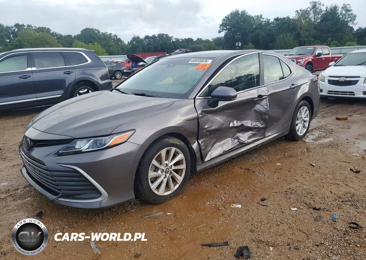 2022 Toyota Camry Le