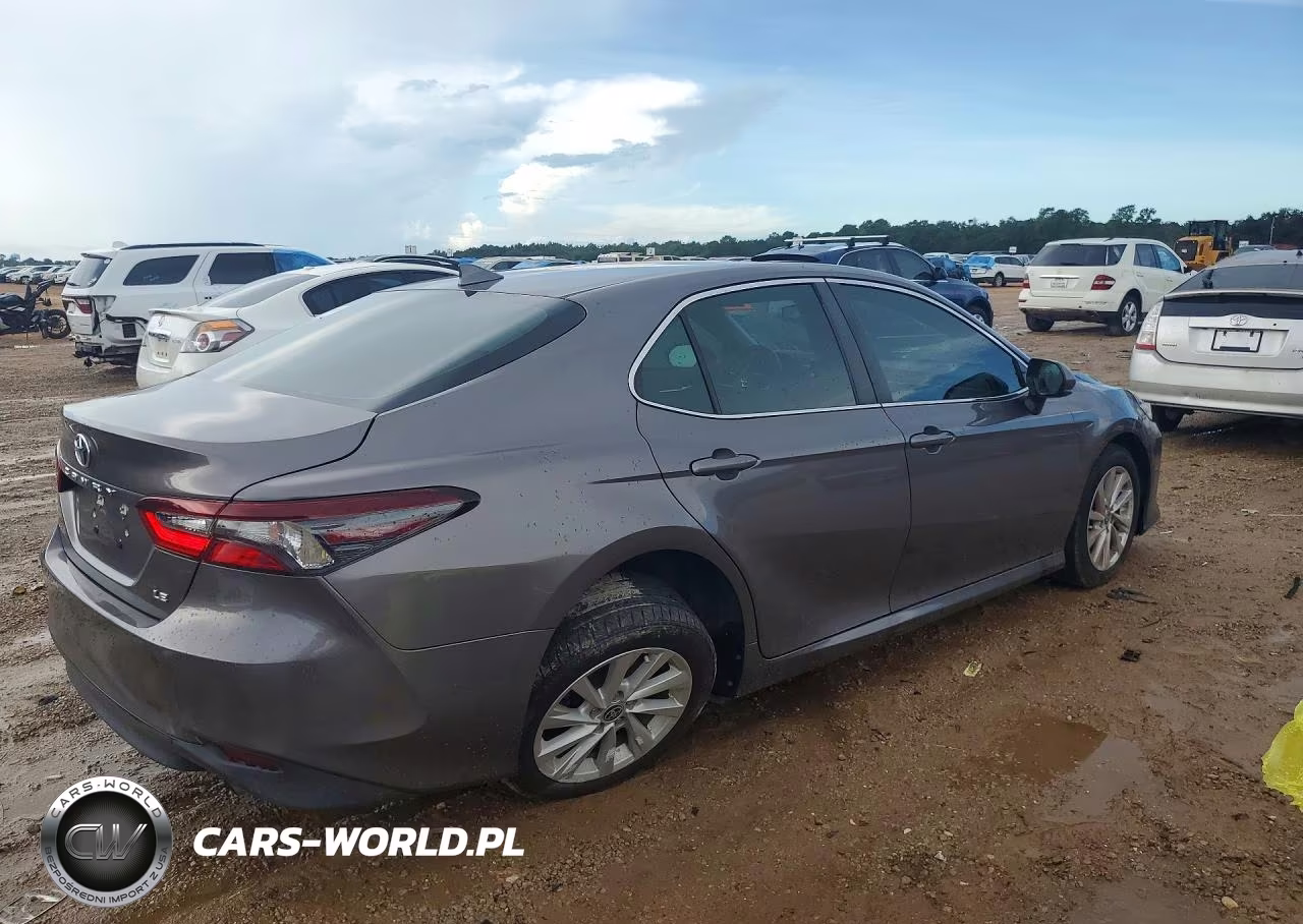 2022 Toyota Camry Le VIN:4T1C11AKXNU657139 - 3