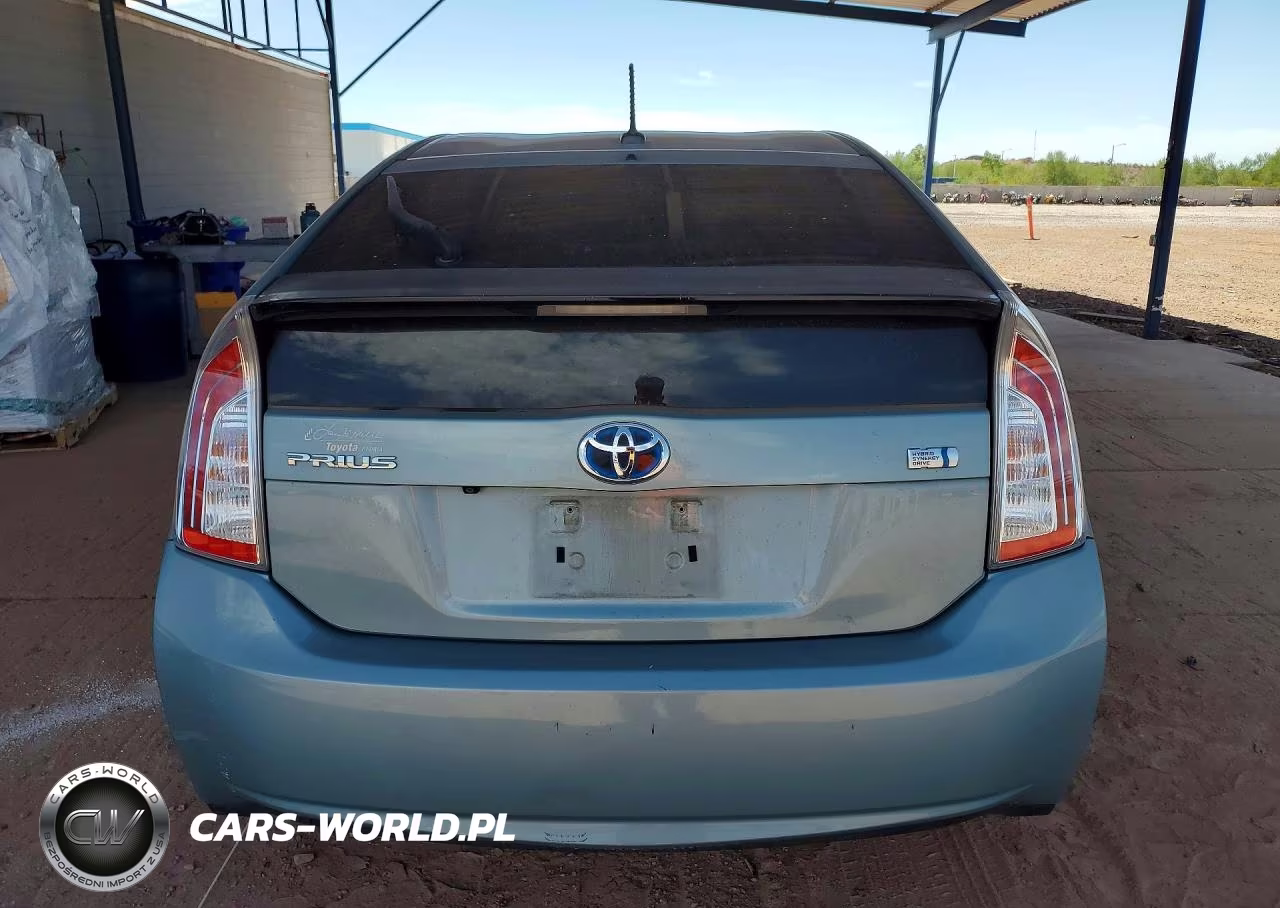 2013 Toyota Prius Three VIN:JTDKN3DU5D5559562 - 6