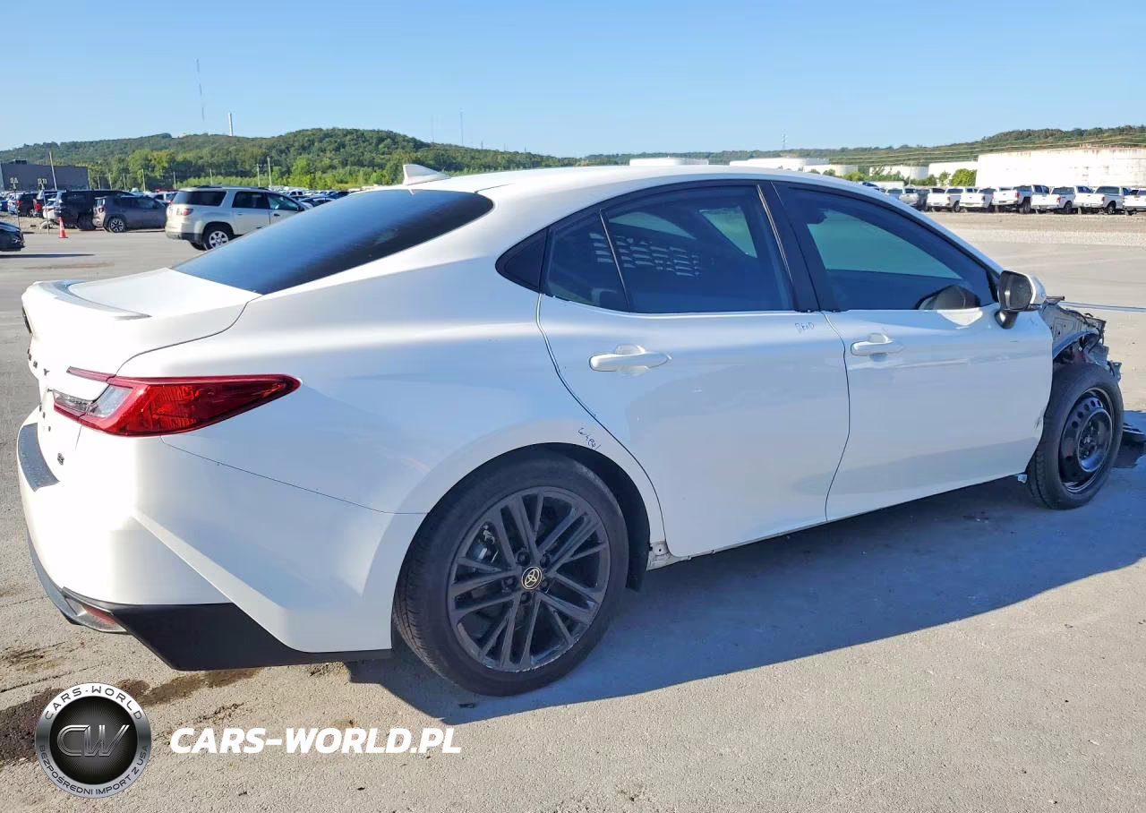 2025 Toyota Camry Se VIN:4T1DAACK7SU592117 - 3