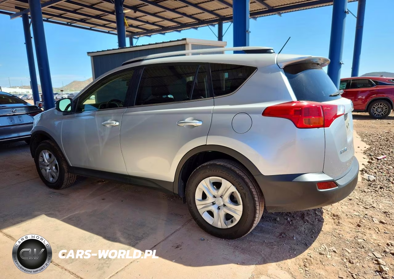 2015 Toyota Rav4 Le VIN:JTMZFREV8FD074640 - 2