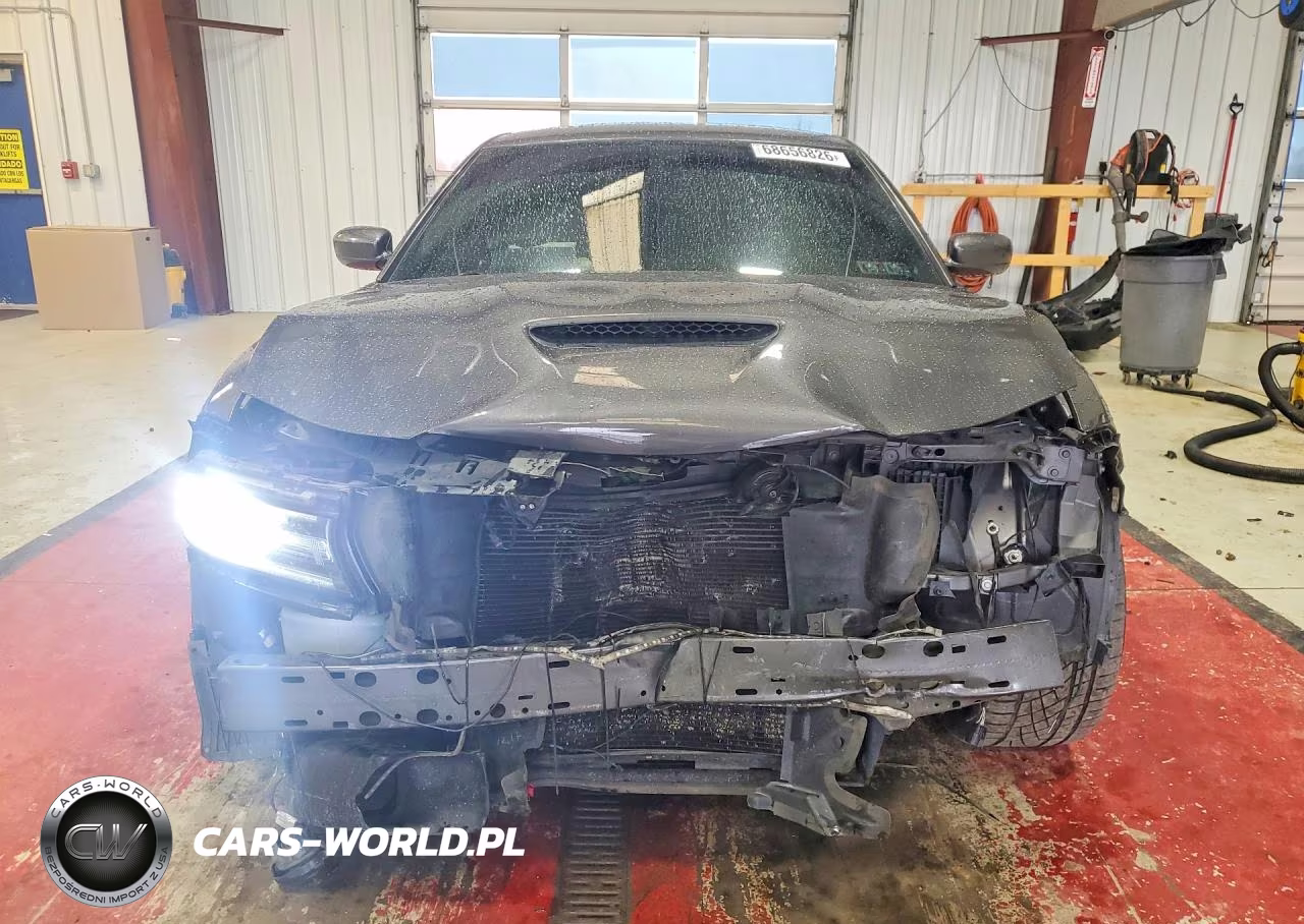 2019 Dodge Charger Scat Pack VIN:2C3CDXGJ0KH576165 - 5