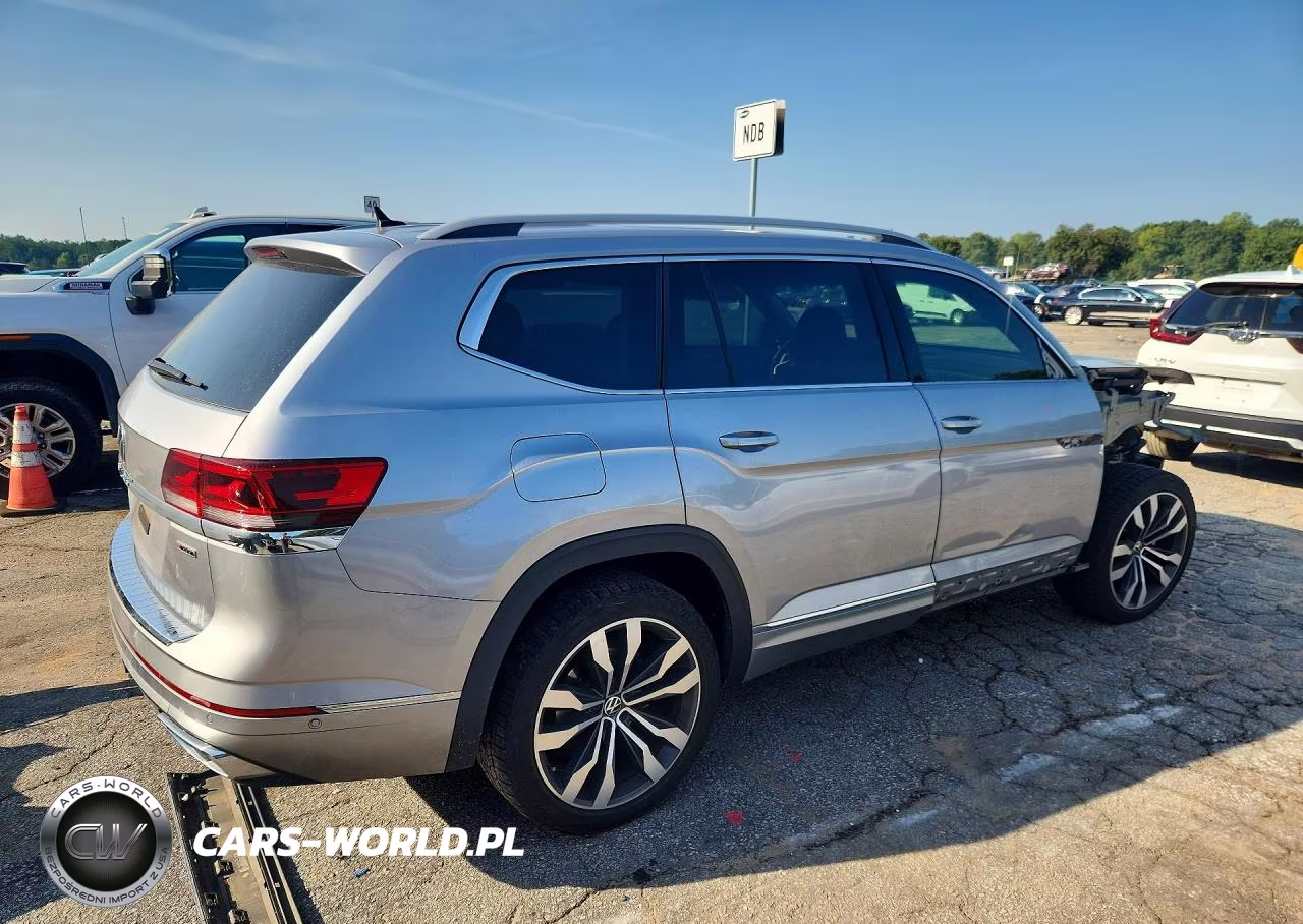 2021 Volkswagen Atlas Sel Premium R-Line VIN:1V2FR2CA3MC573381 - 3