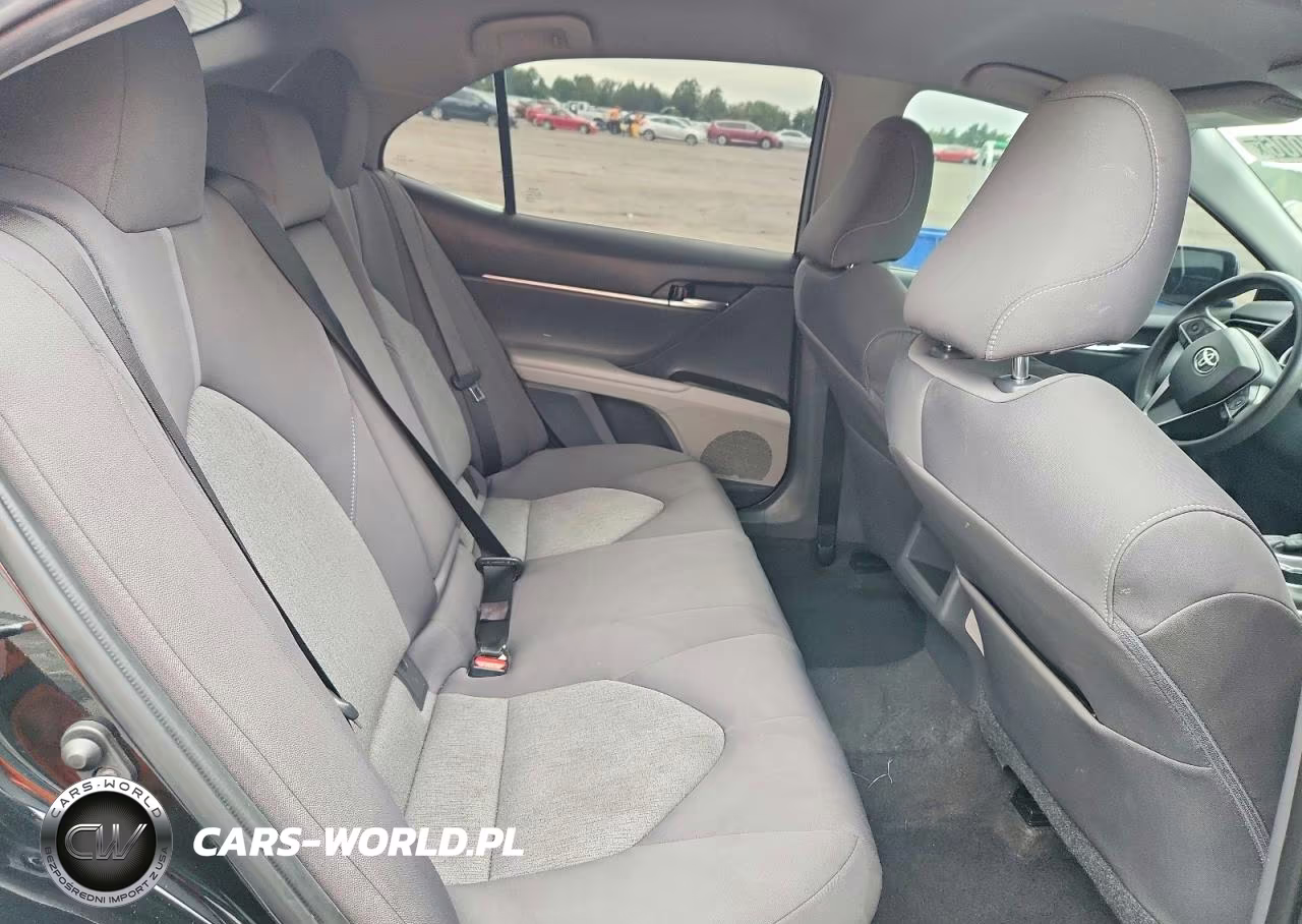2021 Toyota Camry Le VIN:4T1C31AK6MU021102 - 10