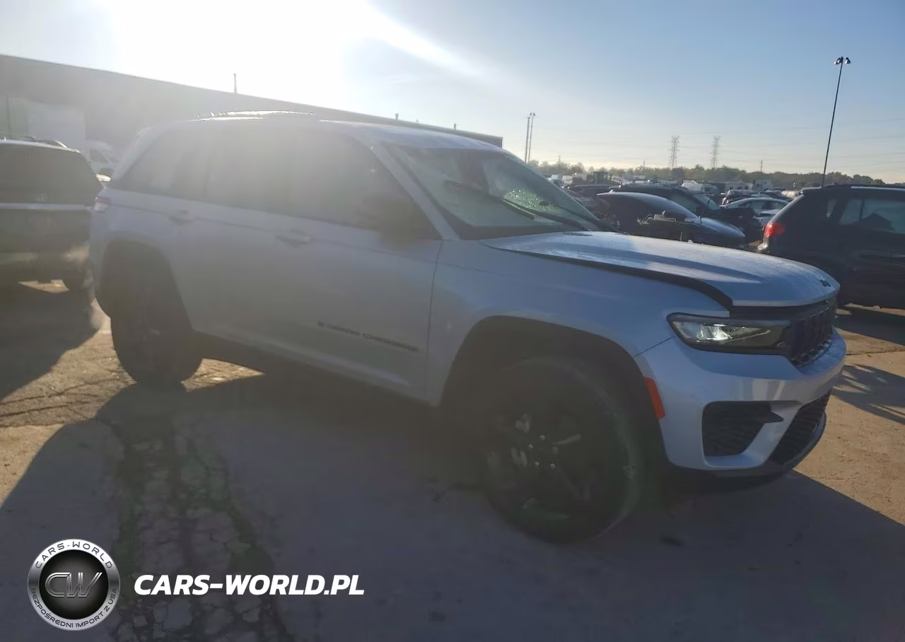 2024 Jeep Grand Cherokee Laredo VIN:1C4RJHAG2RC236093 - 4