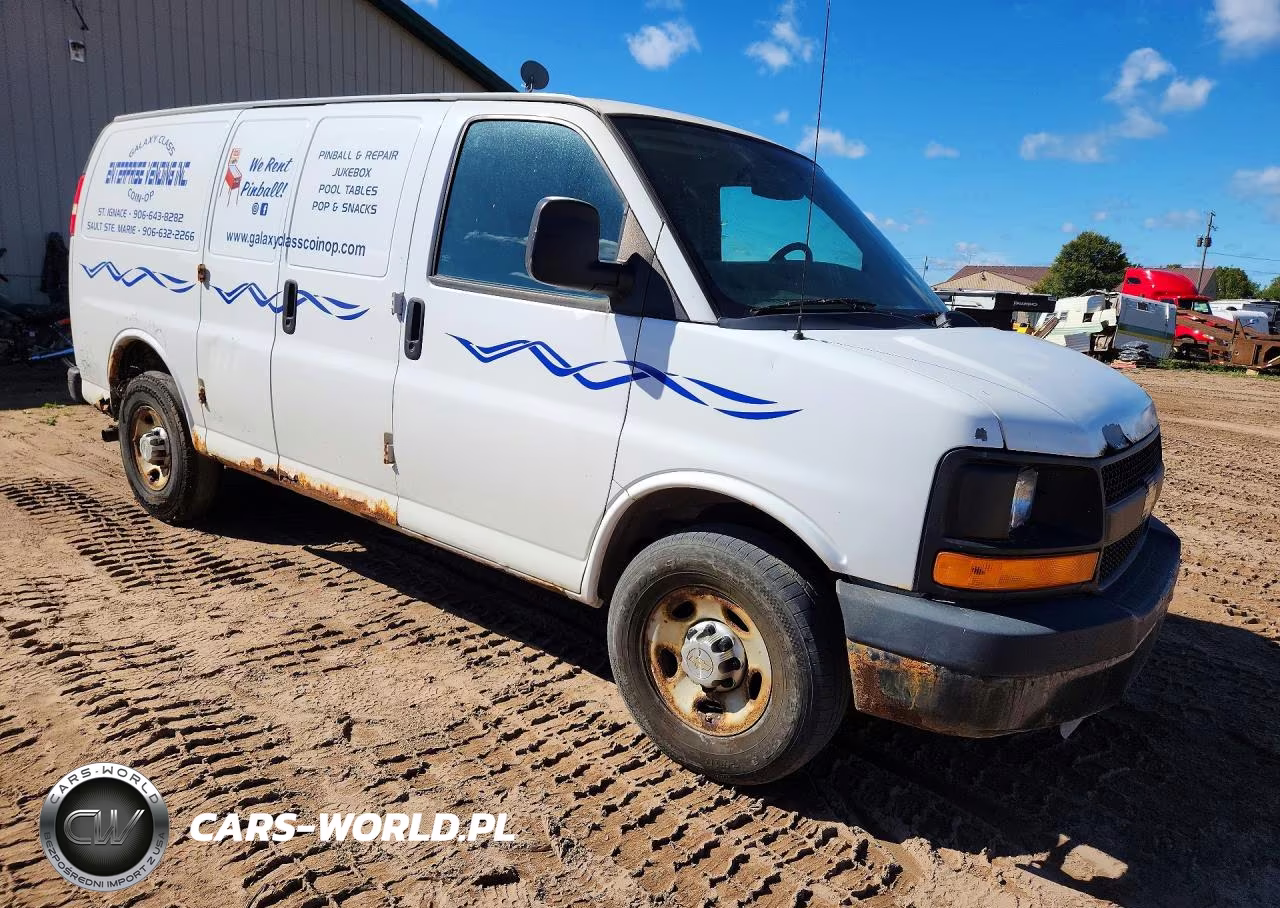 2010 Chevrolet Express G2500 VIN:1GCZGFDA0A1153210 - 4