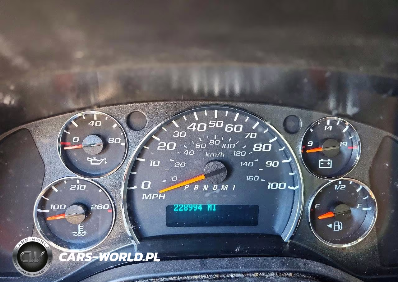 2010 Chevrolet Express G2500 VIN:1GCZGFDA0A1153210 - 9