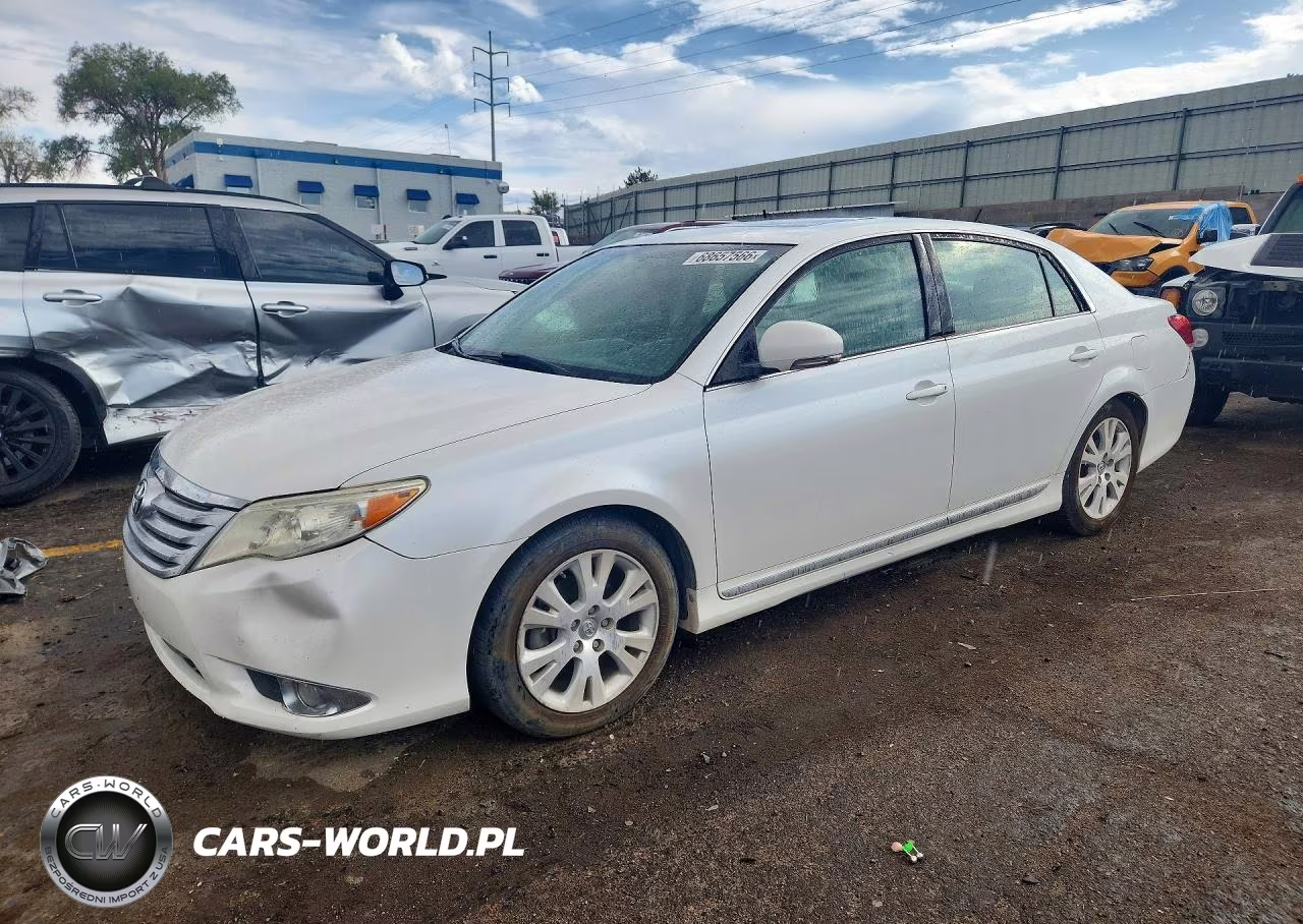2012 Toyota Avalon Base