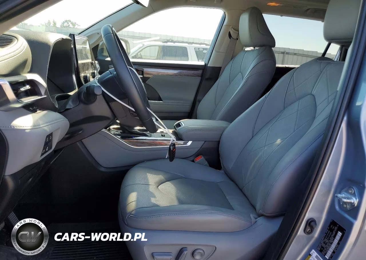 2024 Toyota Highlander Hybrid Platinum VIN:5TDEBRCH9RS645245 - 7