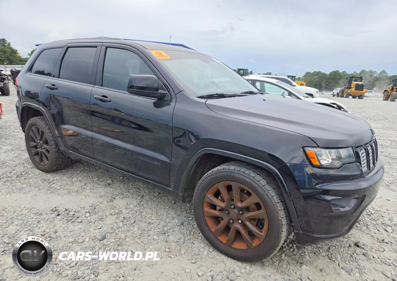 2019 Jeep Grand Cherokee Laredo VIN:1C4RJEAG8KC716031 - 4