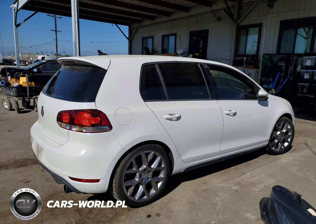 2013 Volkswagen Gti VIN:WVWHD7AJ0DW013938 - 3