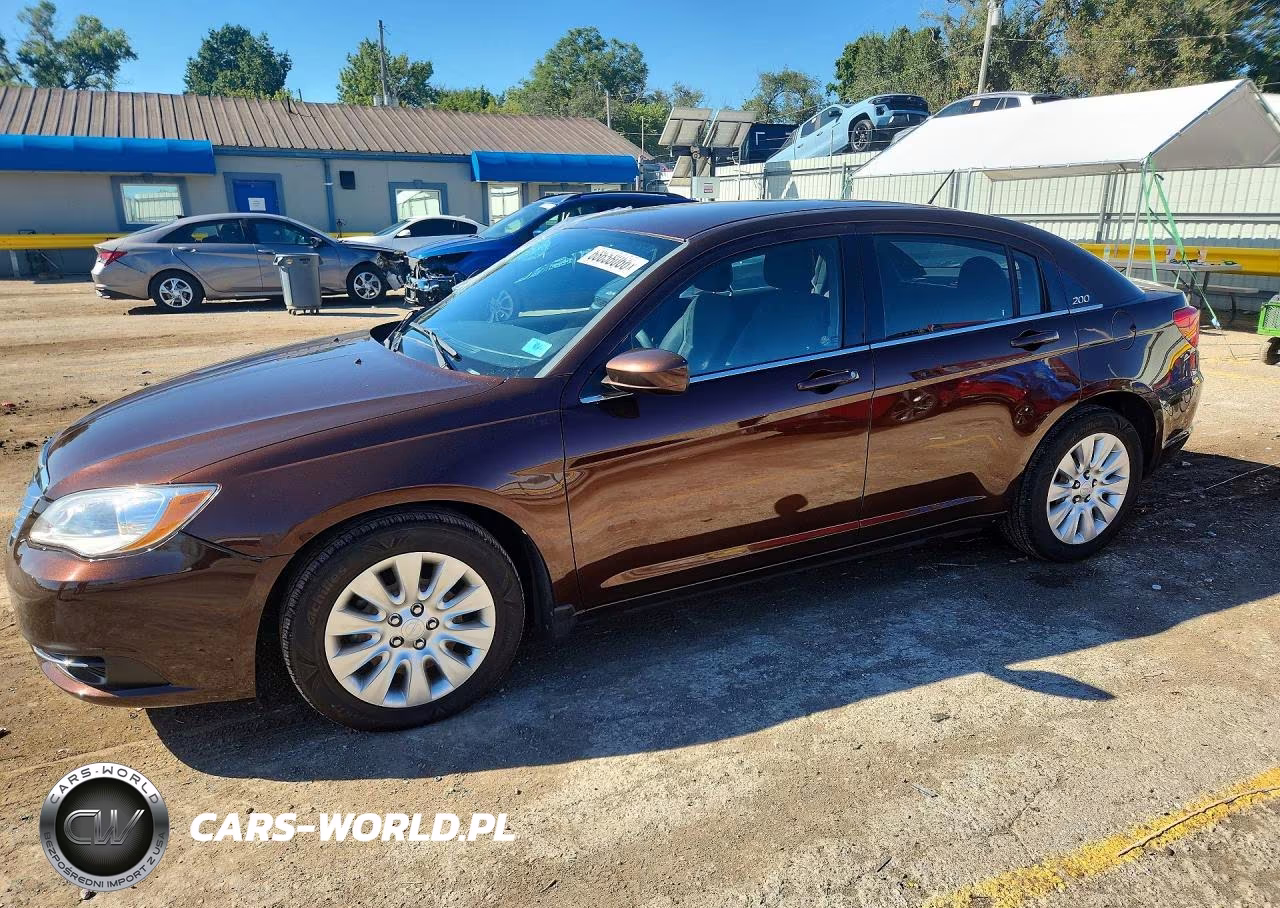 2013 Chrysler 200 Lx – zdjęcie 1 z 12