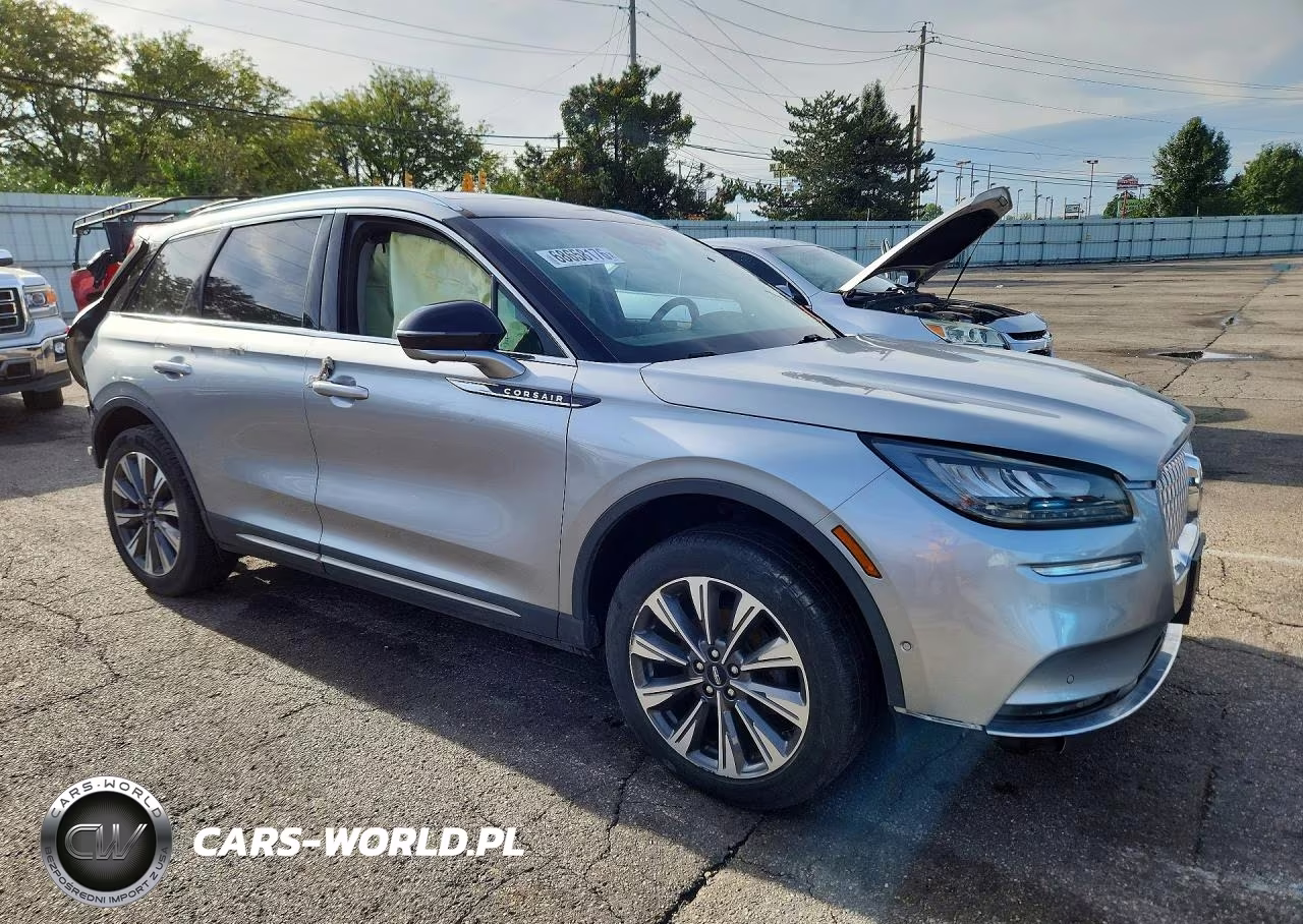 2021 Lincoln Corsair Reserve VIN:5LMCJ2D97MUL00379 - 4