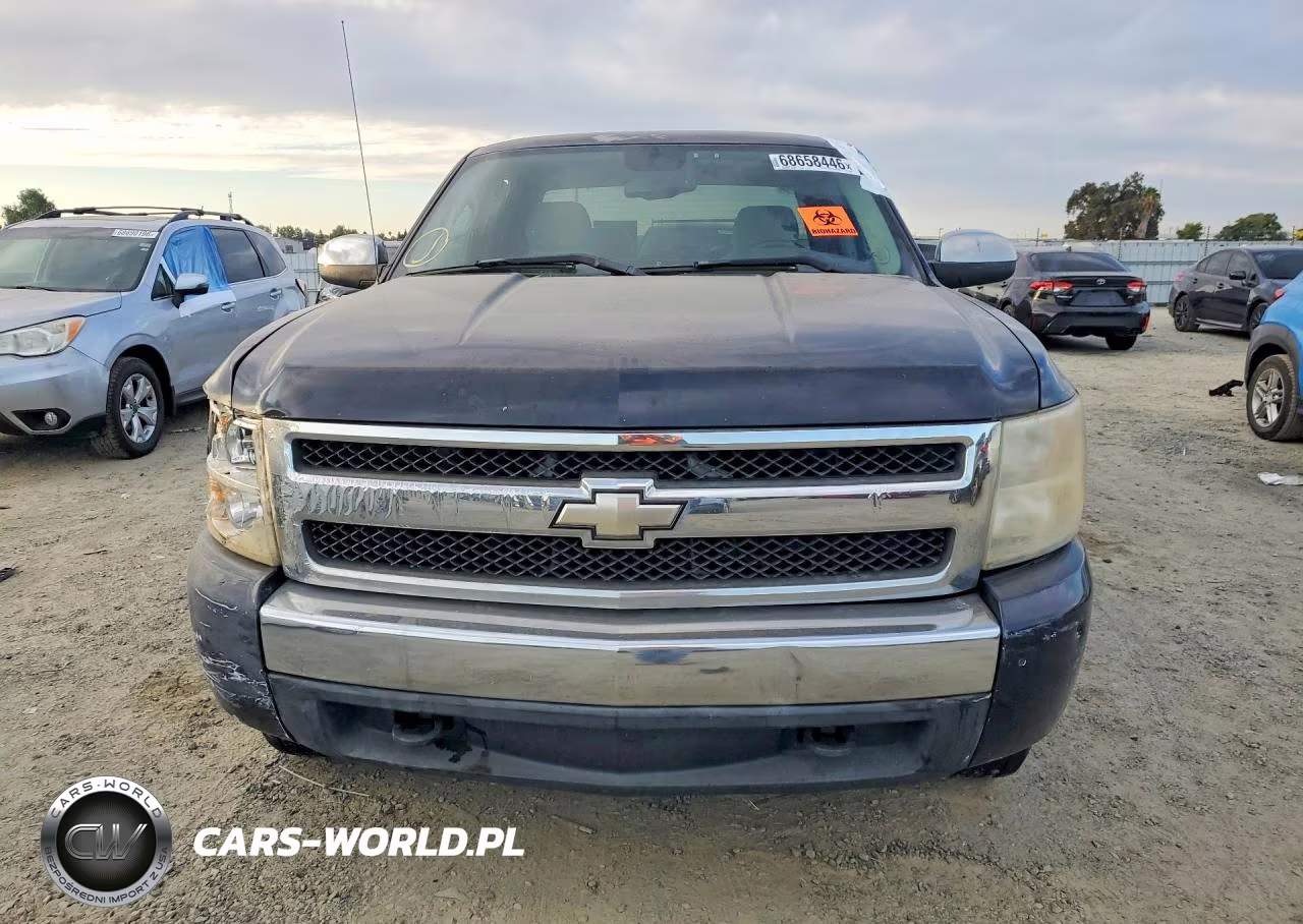 2008 Chevrolet Silverado C1500 VIN:1GCEC19C88Z152082 - 5
