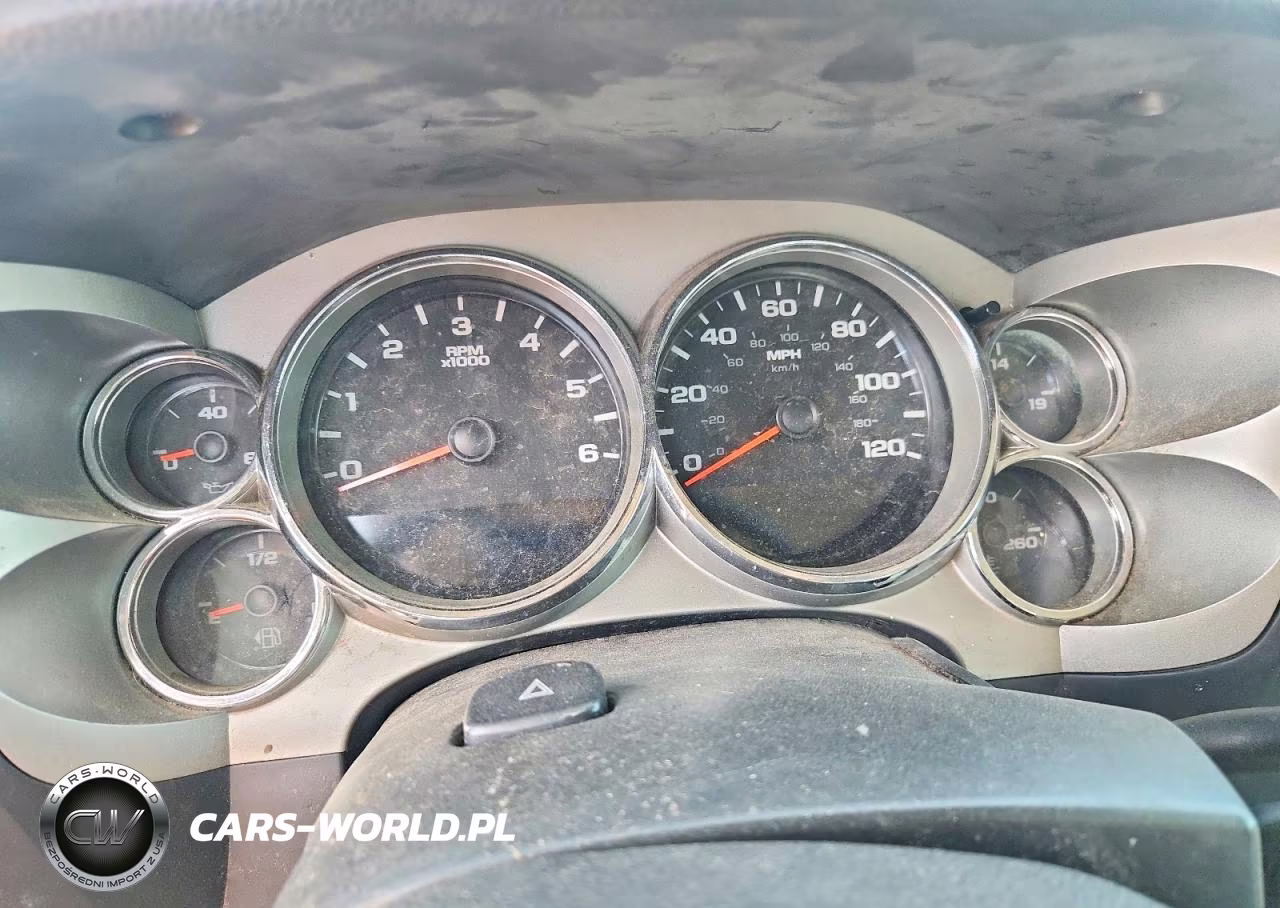 2008 Chevrolet Silverado C1500 VIN:1GCEC19C88Z152082 - 9