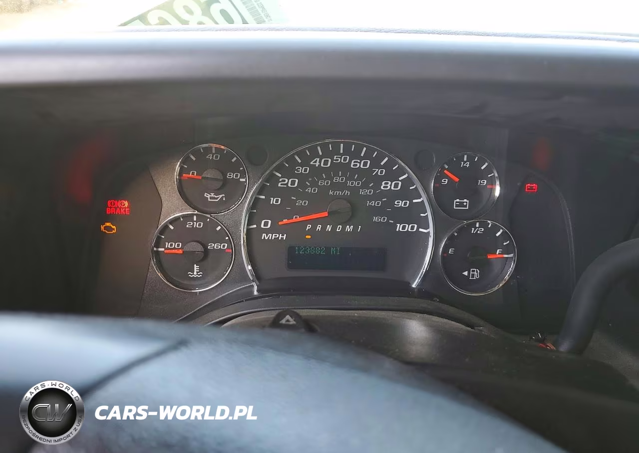 2011 Chevrolet Express G2500 VIN:1GCWGFCB5B1123540 - 9