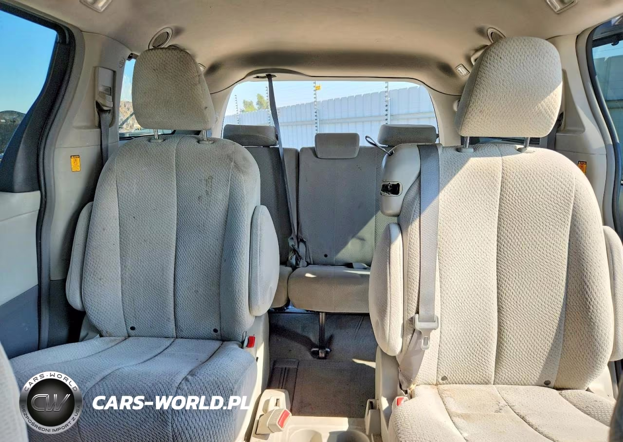 2011 Toyota Sienna Le VIN:5TDKK3DC1BS162762 - 10