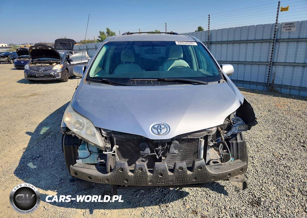 2011 Toyota Sienna Le VIN:5TDKK3DC1BS162762 - 5