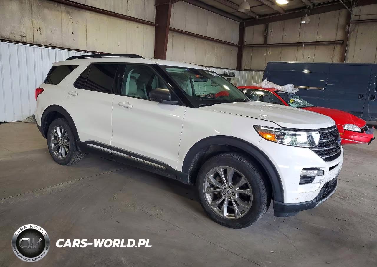 2022 Ford Explorer Xlt VIN:1FMSK8DH9NGA82936 - 4