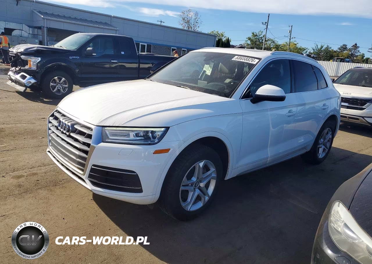 2019 Audi Q5 Premium VIN:WA1ANAFY8K2081730 - 1