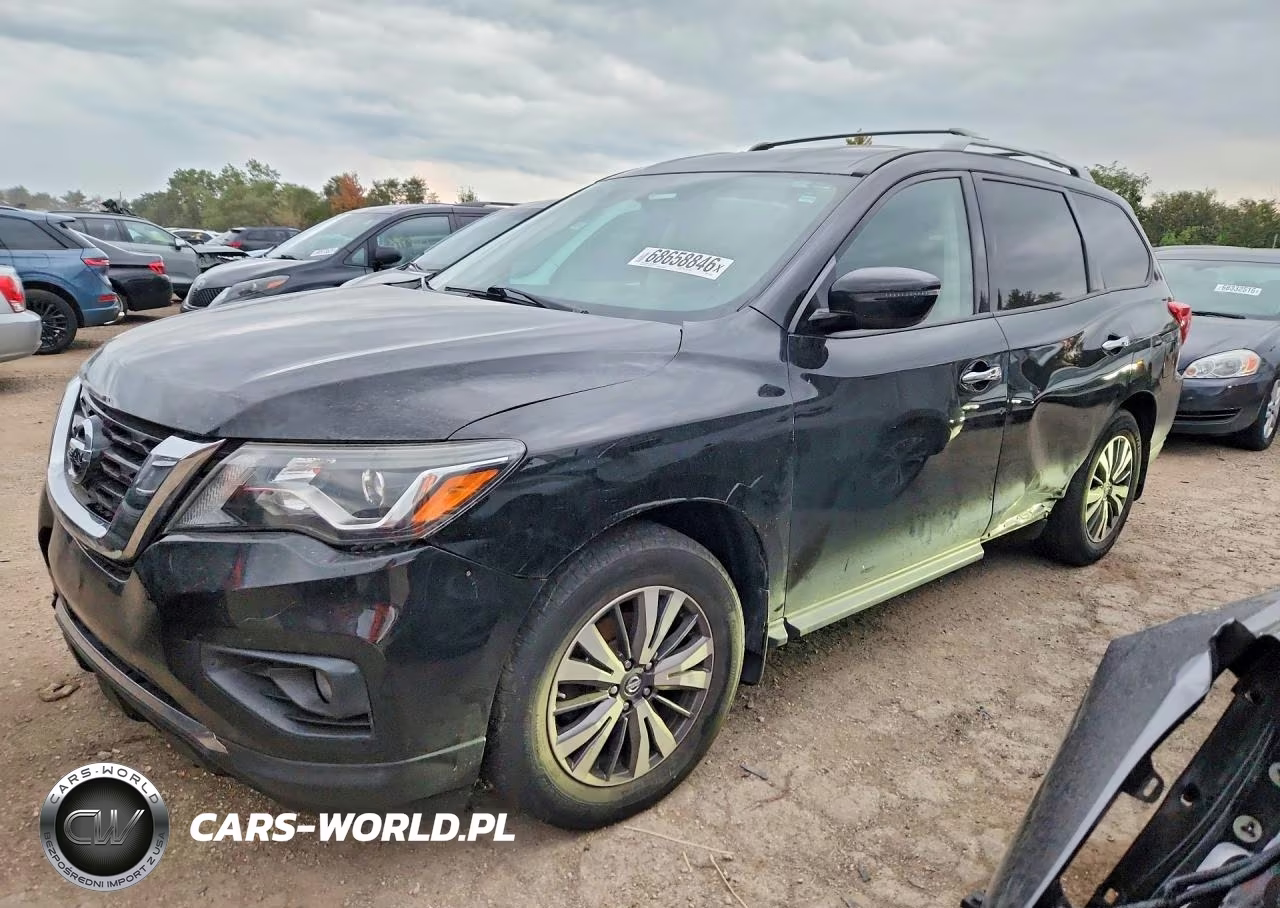 2017 Nissan Pathfinder Sv