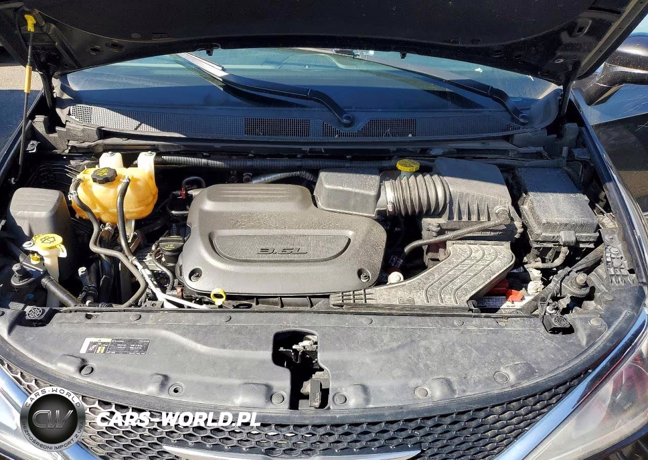 2020 Chrysler Pacifica Touring L VIN:2C4RC1BG2LR275989 - 12