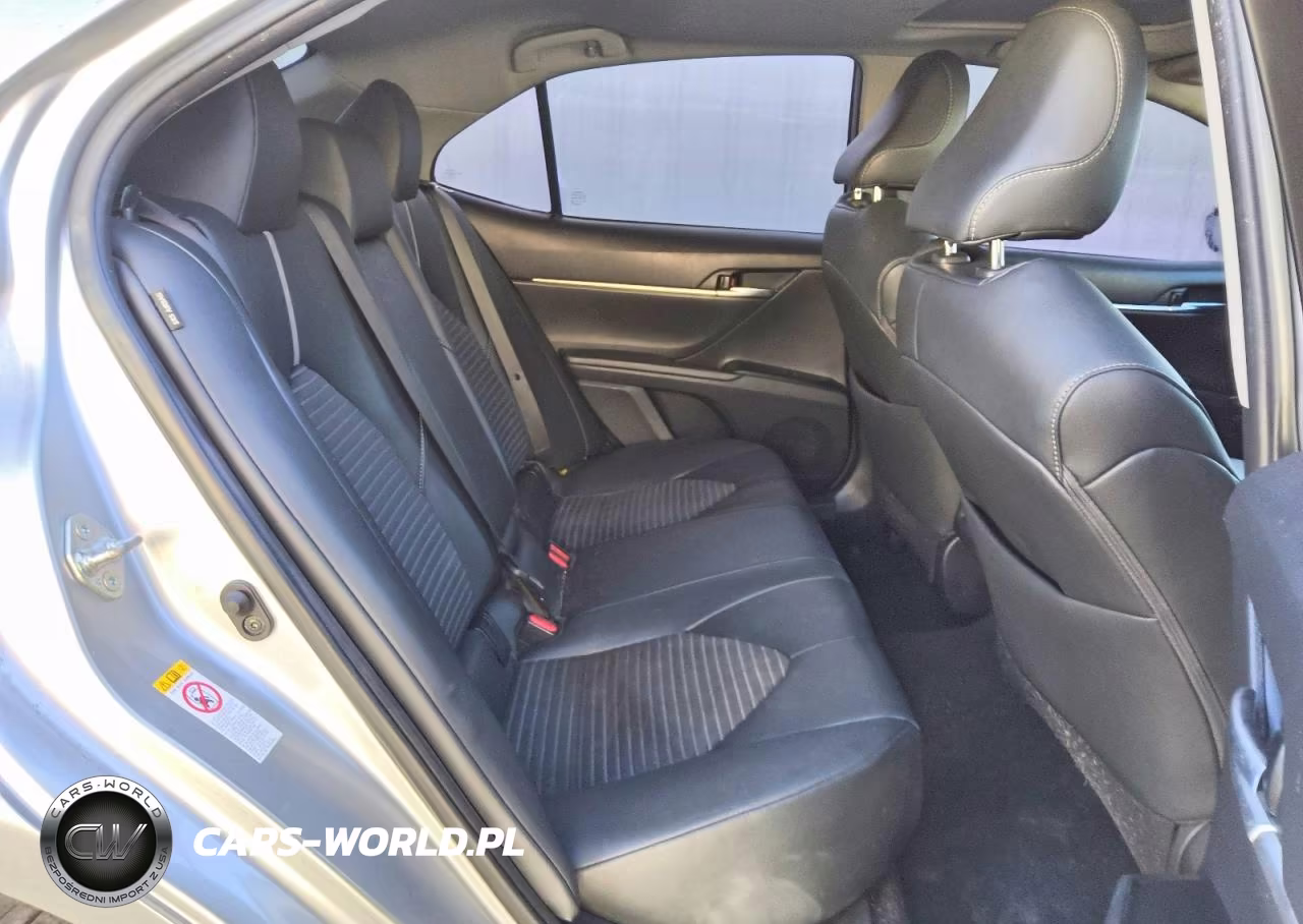 2018 Toyota Camry Se VIN:4T1B11HKXJU147031 - 10