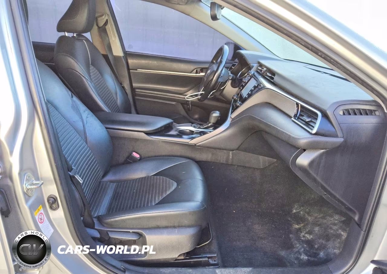 2018 Toyota Camry Se VIN:4T1B11HKXJU147031 - 13