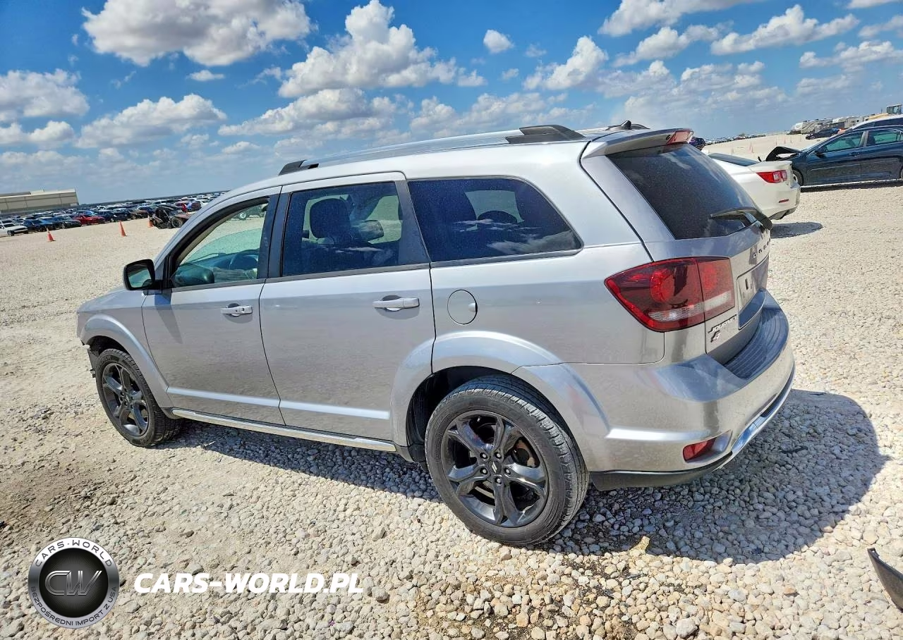 2018 Dodge Journey Crossroad VIN:3C4PDDGG4JT371339 - 2