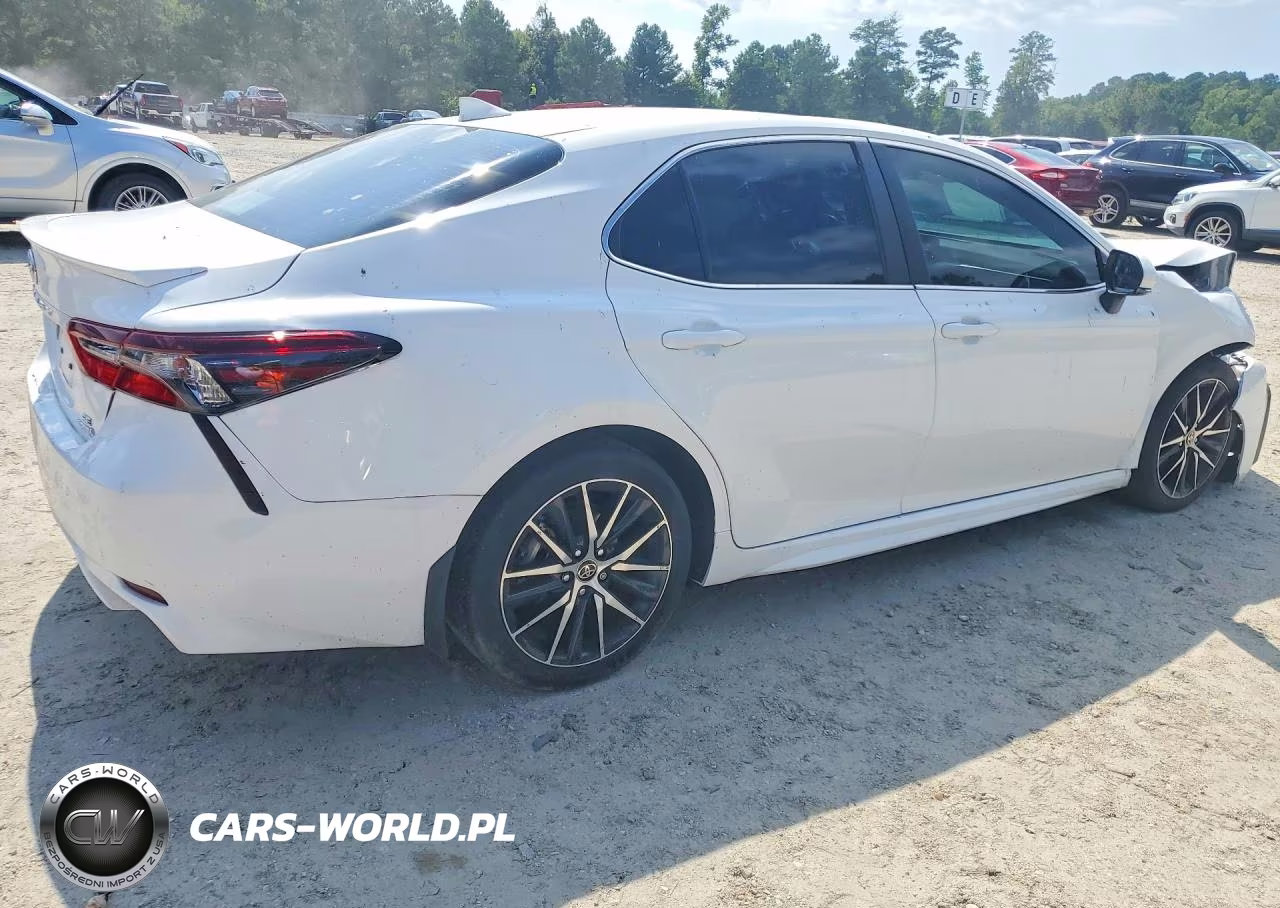 2024 Toyota Camry Hybrid Se VIN:4T1G31AK7RU075890 - 3