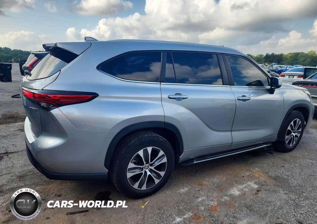 2023 Toyota Highlander Hybrid Xle VIN:5TDKARAH0PS018049 - 3