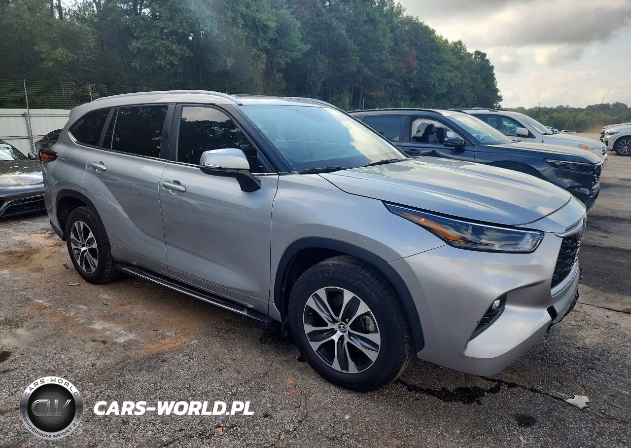 2023 Toyota Highlander Hybrid Xle VIN:5TDKARAH0PS018049 - 4