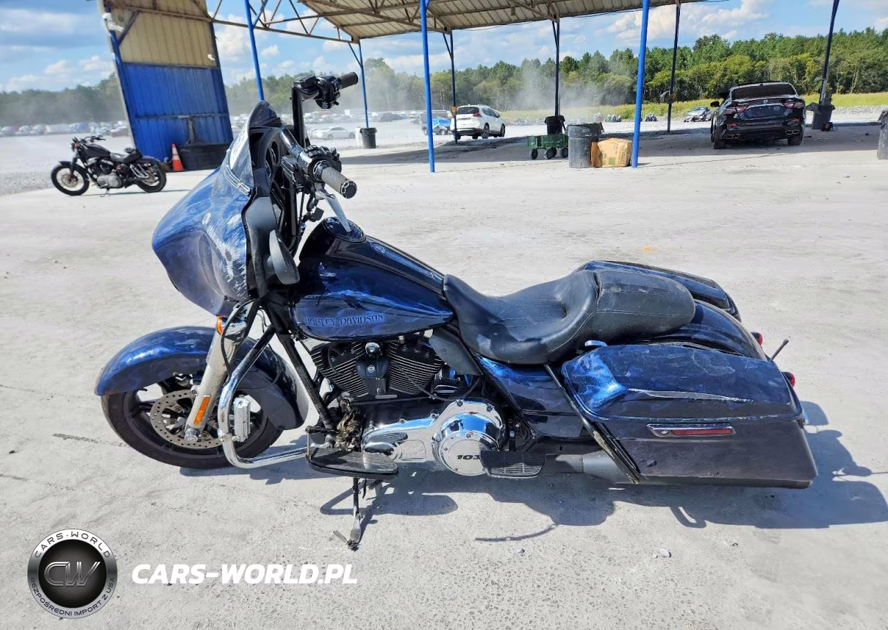 2014 Harley-Davidson Flhx Street Glide VIN:1HD1KBM12EB621487 - 3