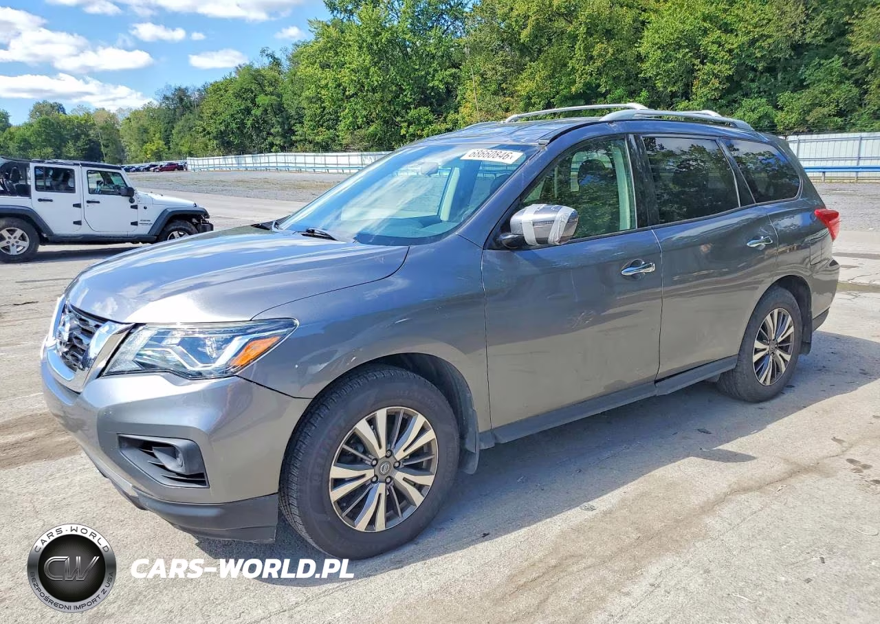 2019 Nissan Pathfinder S