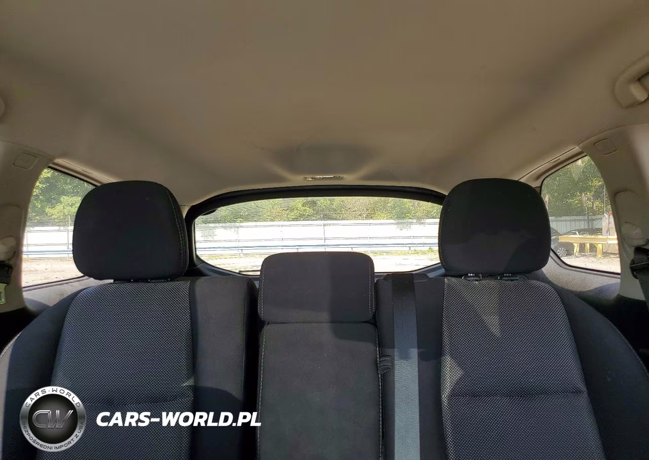 2019 Nissan Pathfinder S VIN:5N1DR2MM7KC650893 - 10