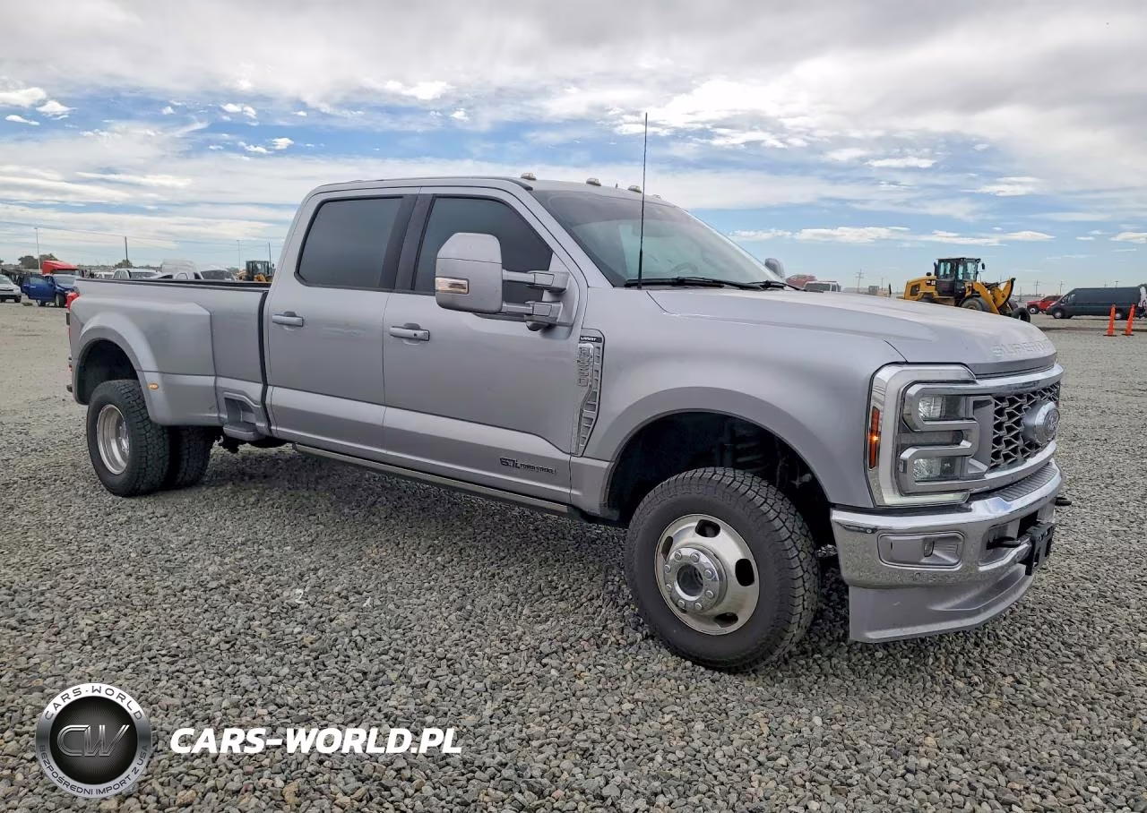 2024 Ford F350 Super Duty VIN:1FT8W3DT3REC01432 - 4